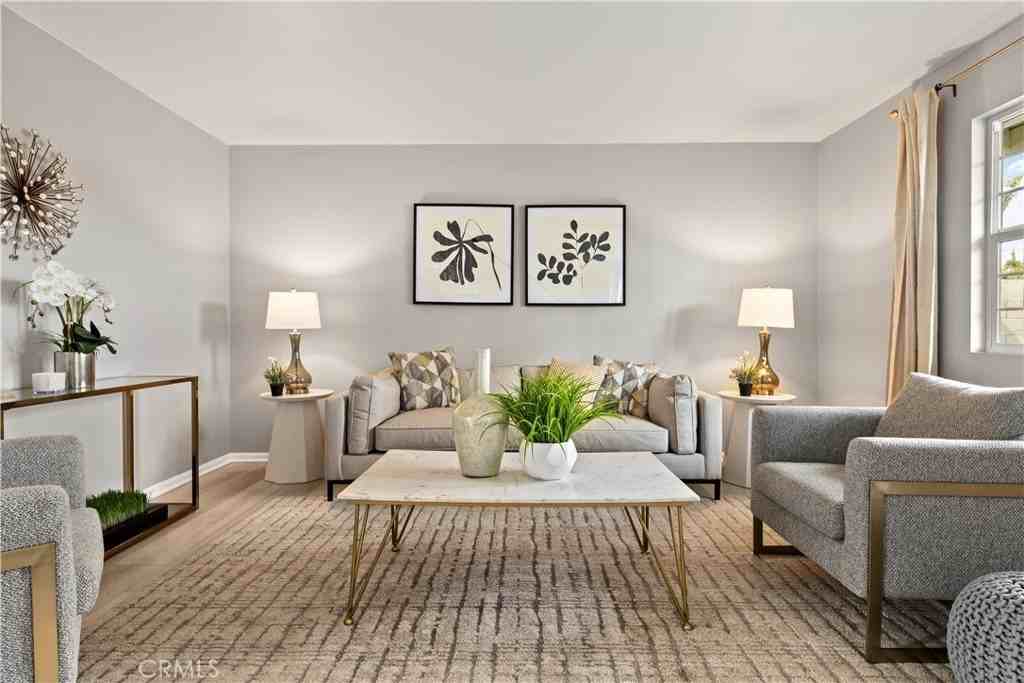 8213 Quartz Ave - Photo 2 of 34