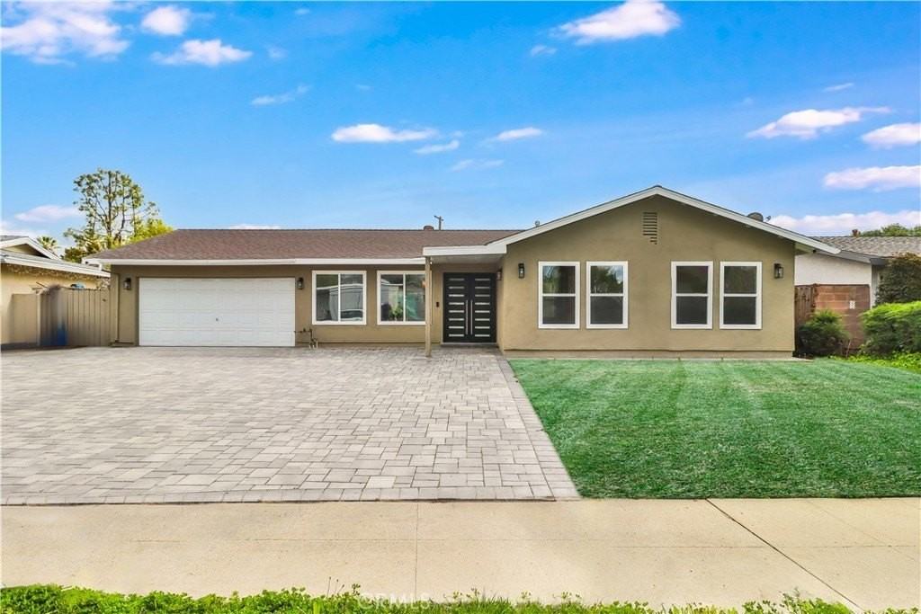 9752 Laramie Ave - Photo 3 of 34