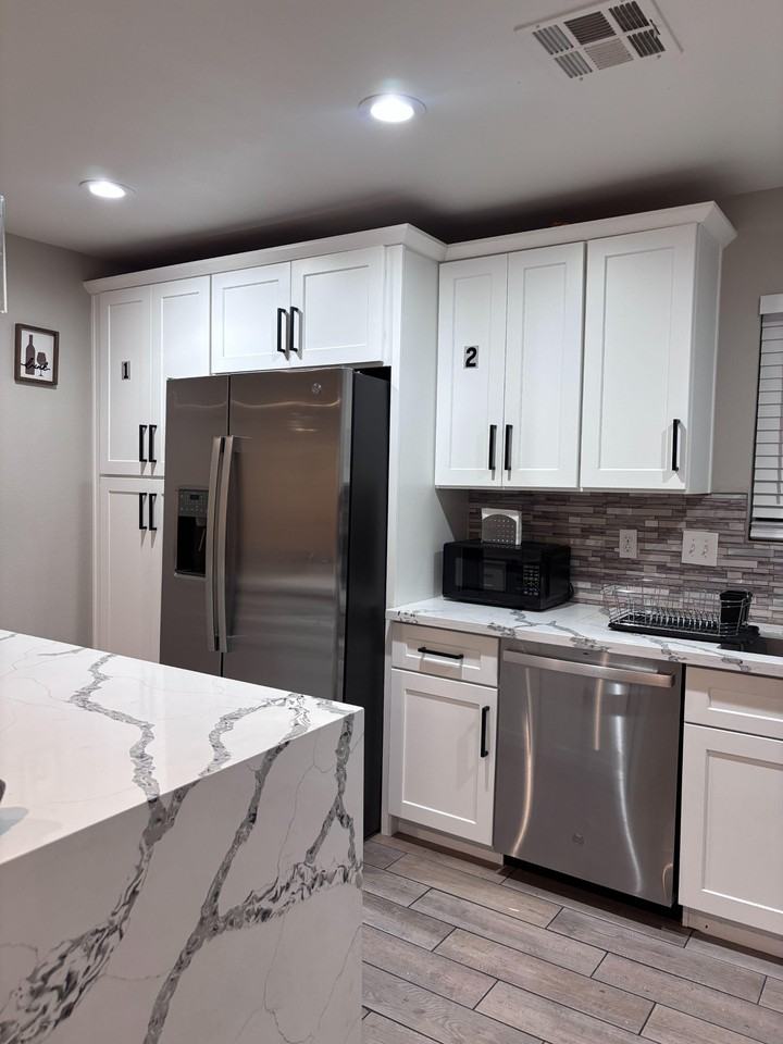 Connie Ave - Photo 5 of 18