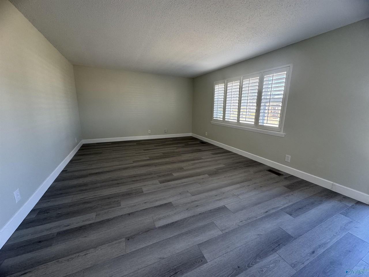 9904 Willow Cove Rd Se - Photo 3 of 31