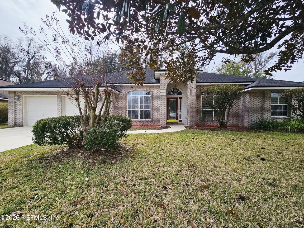 5278 Camelot Forest Dr - Photo 3 of 33