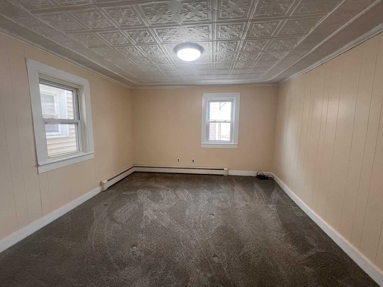 15 1/2 Ridge St - Photo 6 of 15