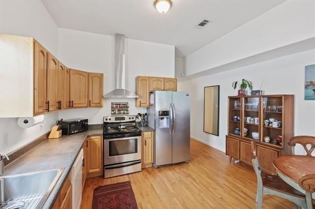 204 S Cortez St - Photo 6 of 20