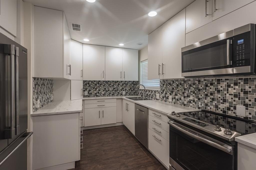 3029 Topaz Ln - Photo 6 of 20