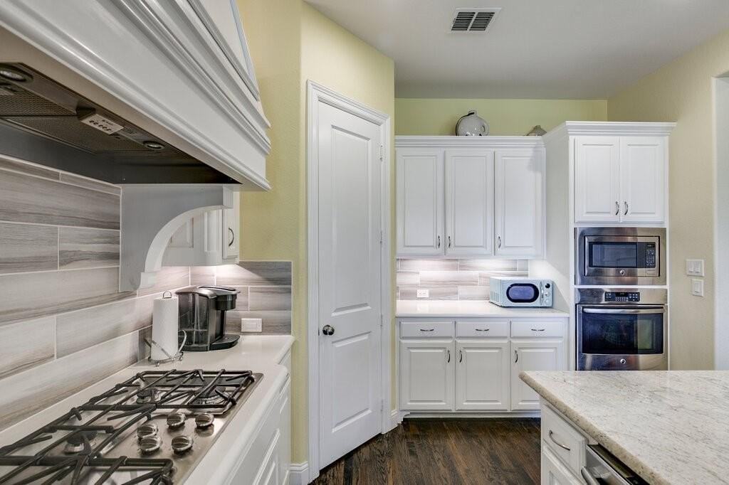 1121 Lone Ivory Trl - Photo 5 of 18