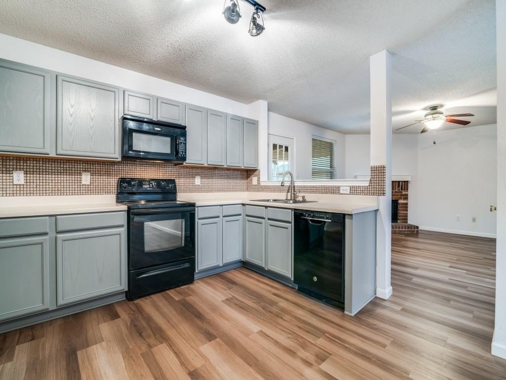 3100 Misty Ridge Ln - Photo 3 of 25