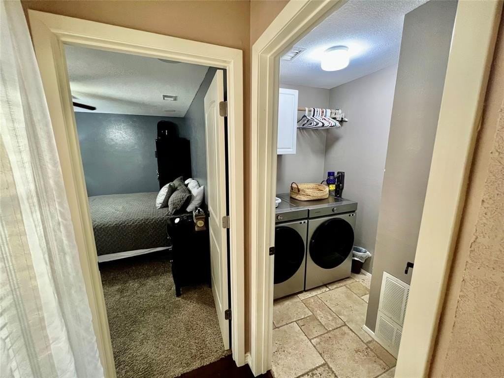 7812 Woodharbor Dr - Photo 7 of 35