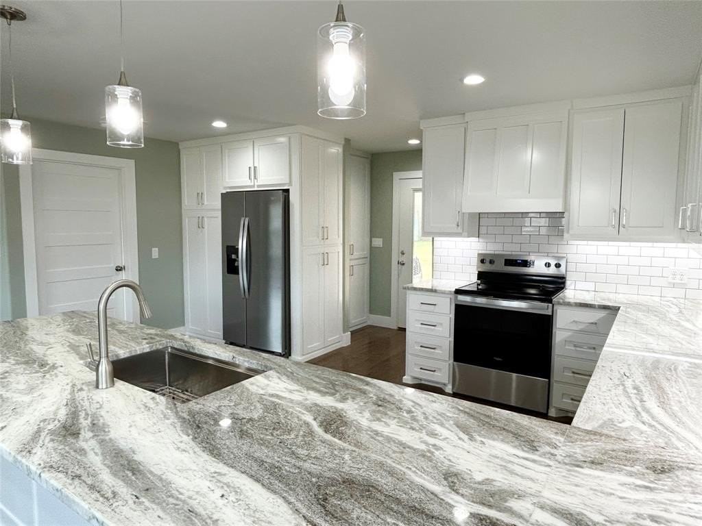 102 Colorado St - Photo 5 of 25