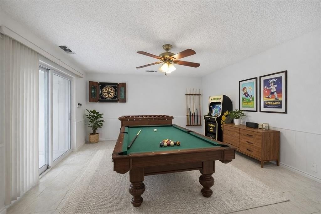 3609 Brookshire Dr - Photo 3 of 32