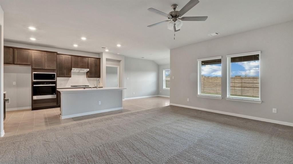 2106 Sandpiper Way - Photo 5 of 39