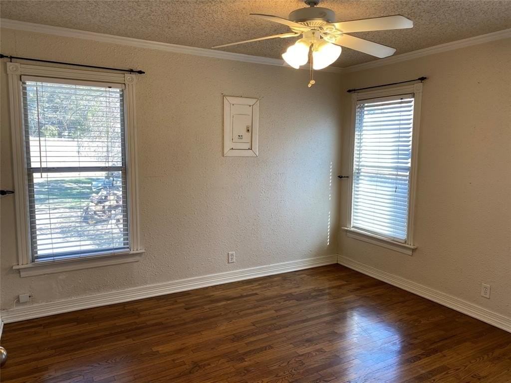 3828 Collinwood Ave - Photo 6 of 9