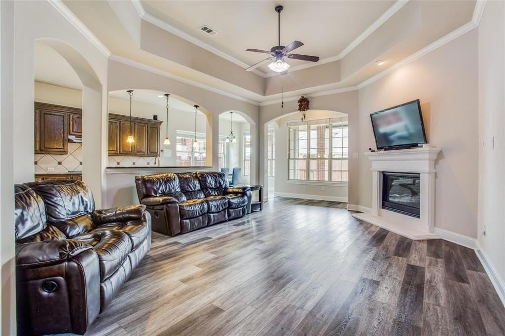 216 Florence Dr - Photo 7 of 28