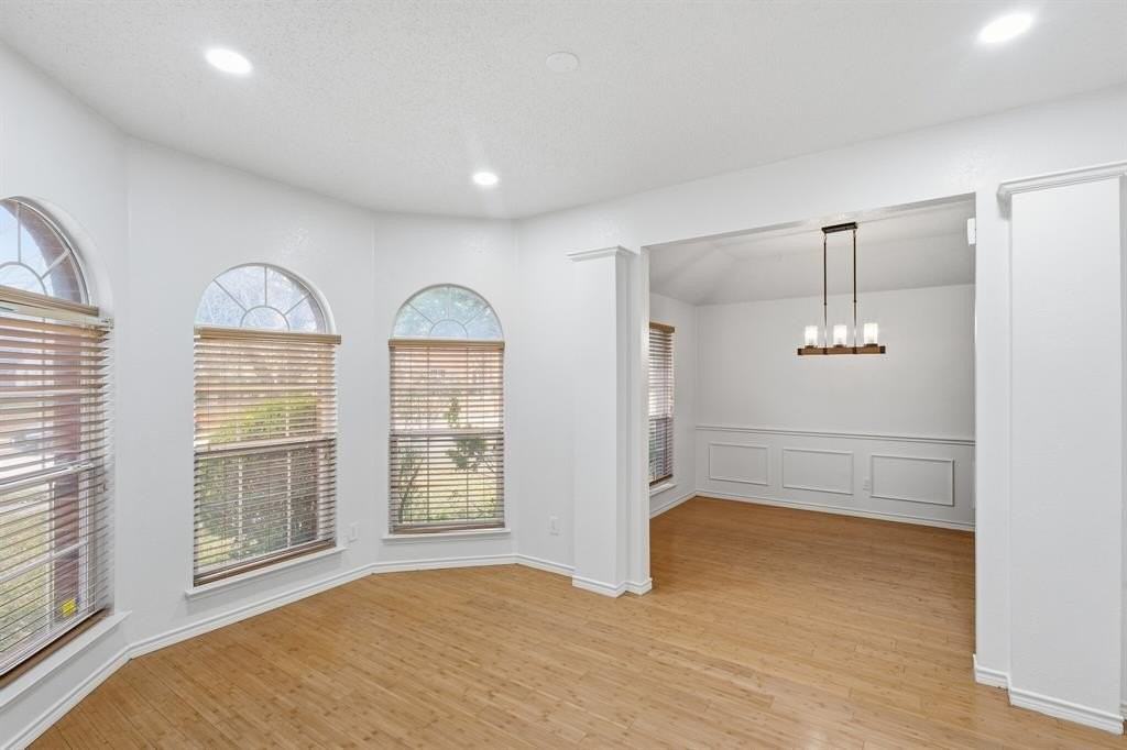 1505 High Country Ln - Photo 5 of 30