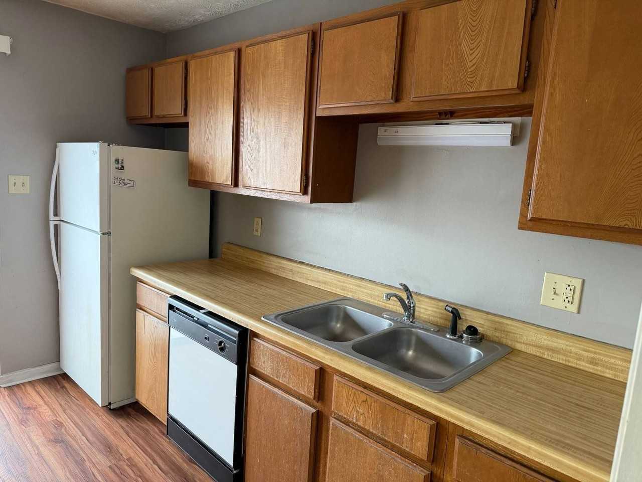 2139 Dougs Way - Photo 6 of 9