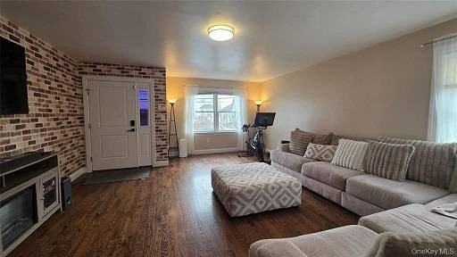 65 Gibson Pl #L - Photo 7 of 14