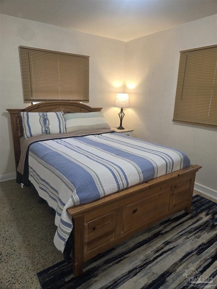 1012 W Hernandez St - Photo 6 of 10