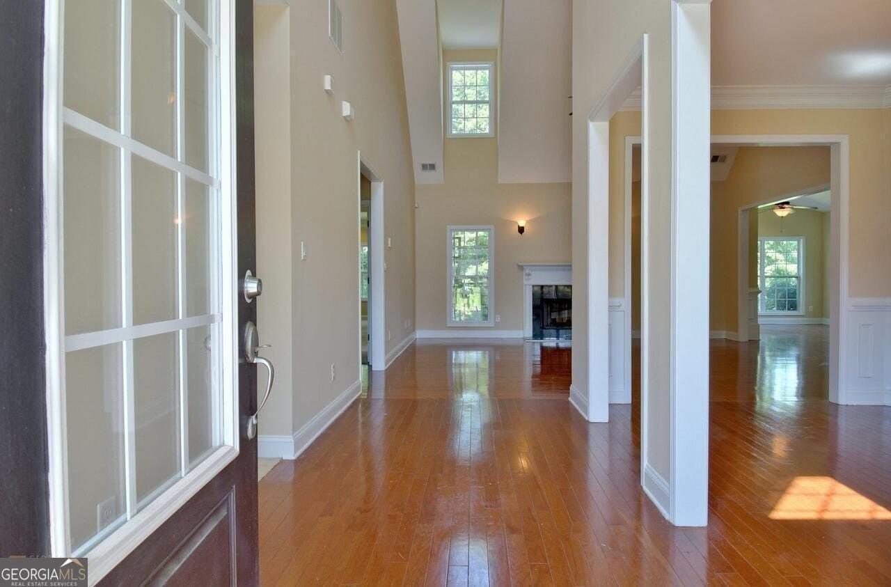 170 Diana Dr - Photo 4 of 24