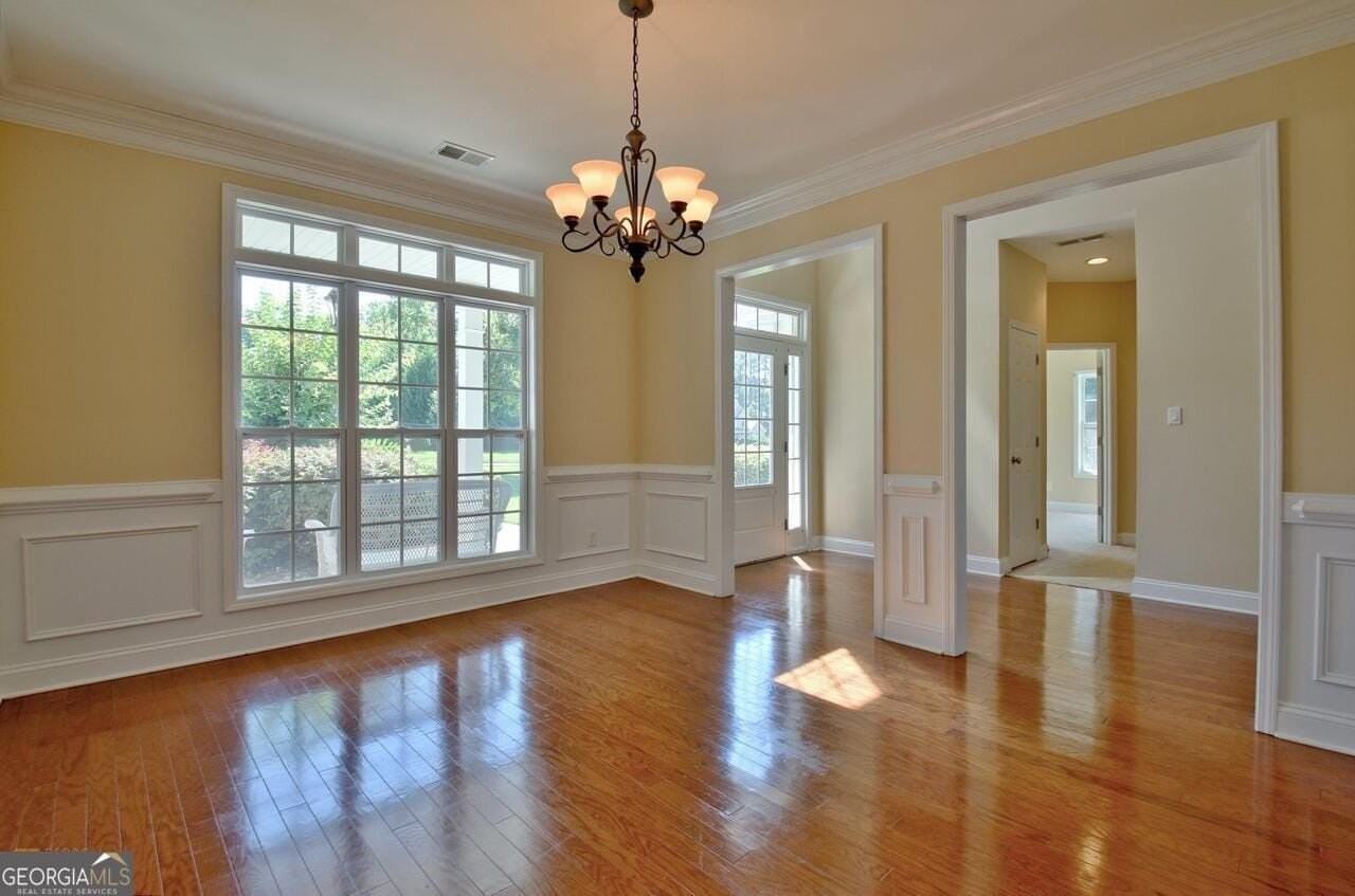 170 Diana Dr - Photo 6 of 24