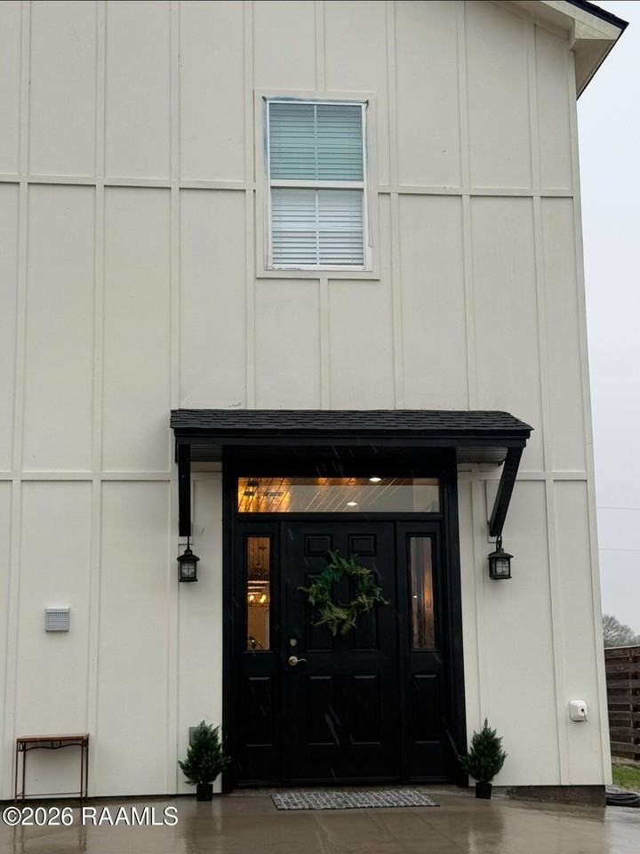 248 Meche Rd - Photo 2 of 35