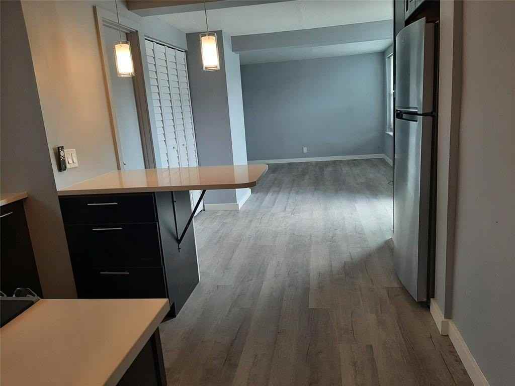 301 Ne 23rd St #2 - Photo 6 of 9