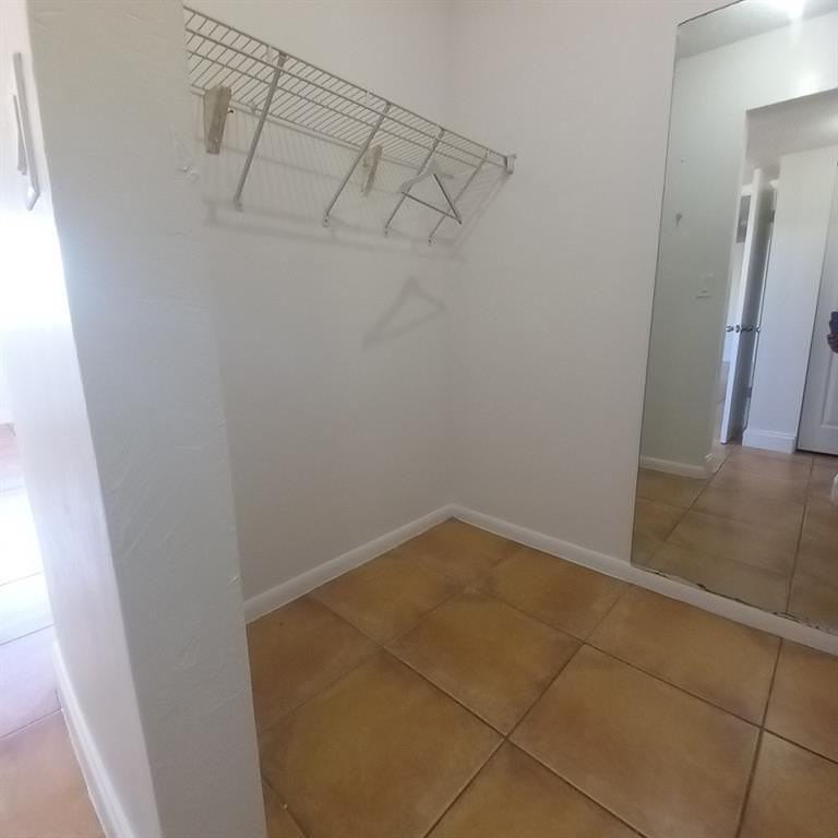 3610 Nw 21st St #413 - Photo 2 of 9