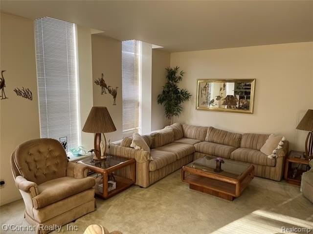 502 1/2 Huron Ave - Photo 3 of 13