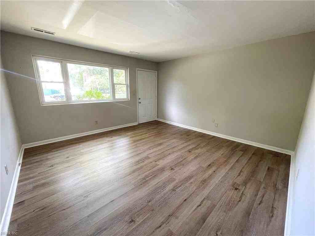 327 West Ln #B - Photo 2 of 14