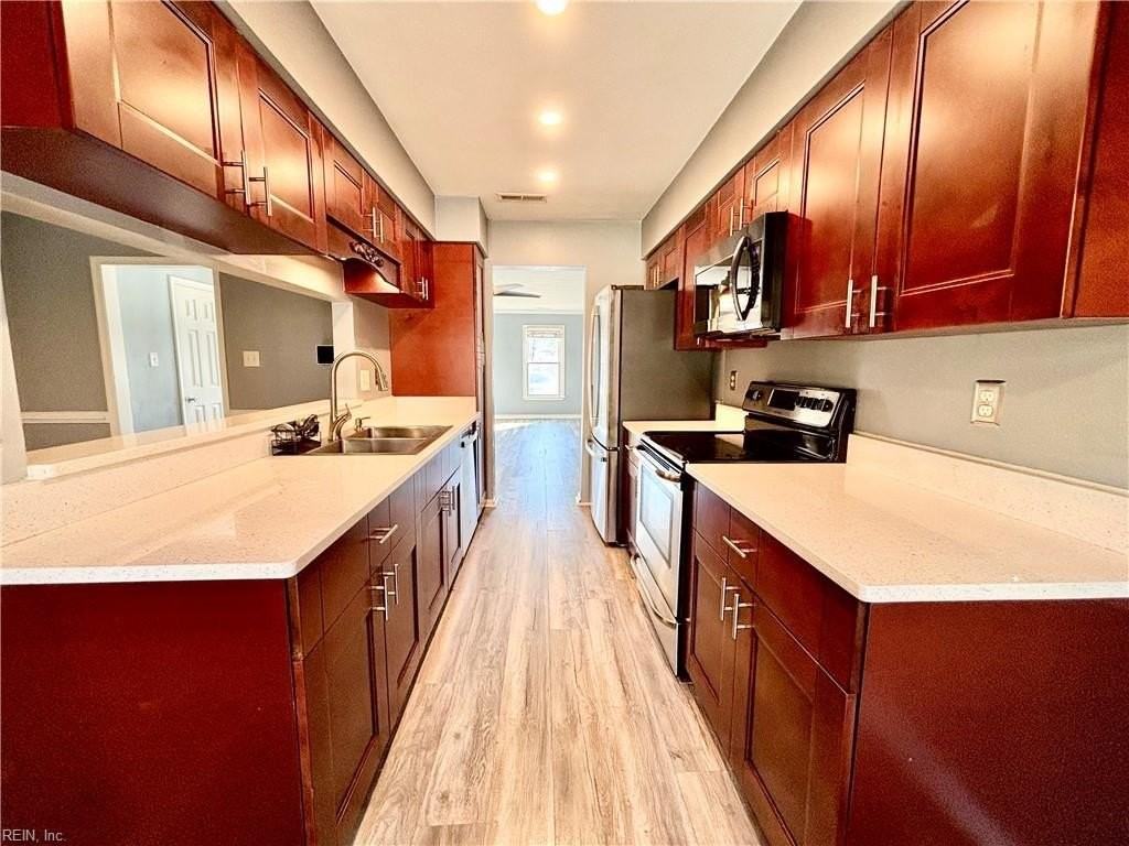 233 Mannings Ln - Photo 4 of 19