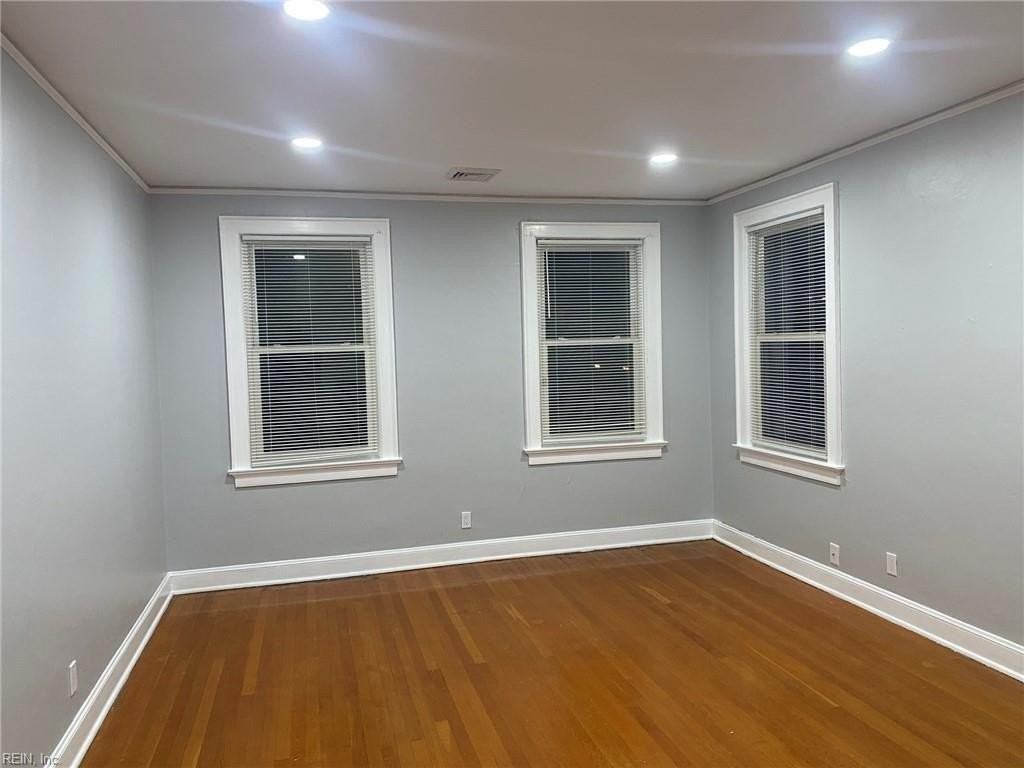 7423 Hampton Blvd - Photo 6 of 22