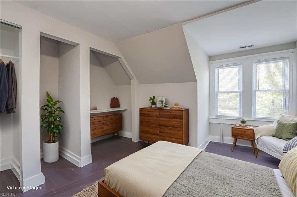 3901 Newport Ave #2D - Photo 2 of 18