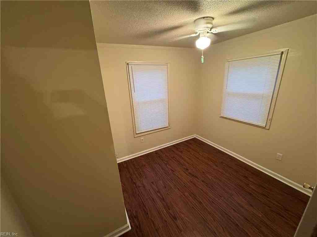 1704 N King St #D - Photo 4 of 11