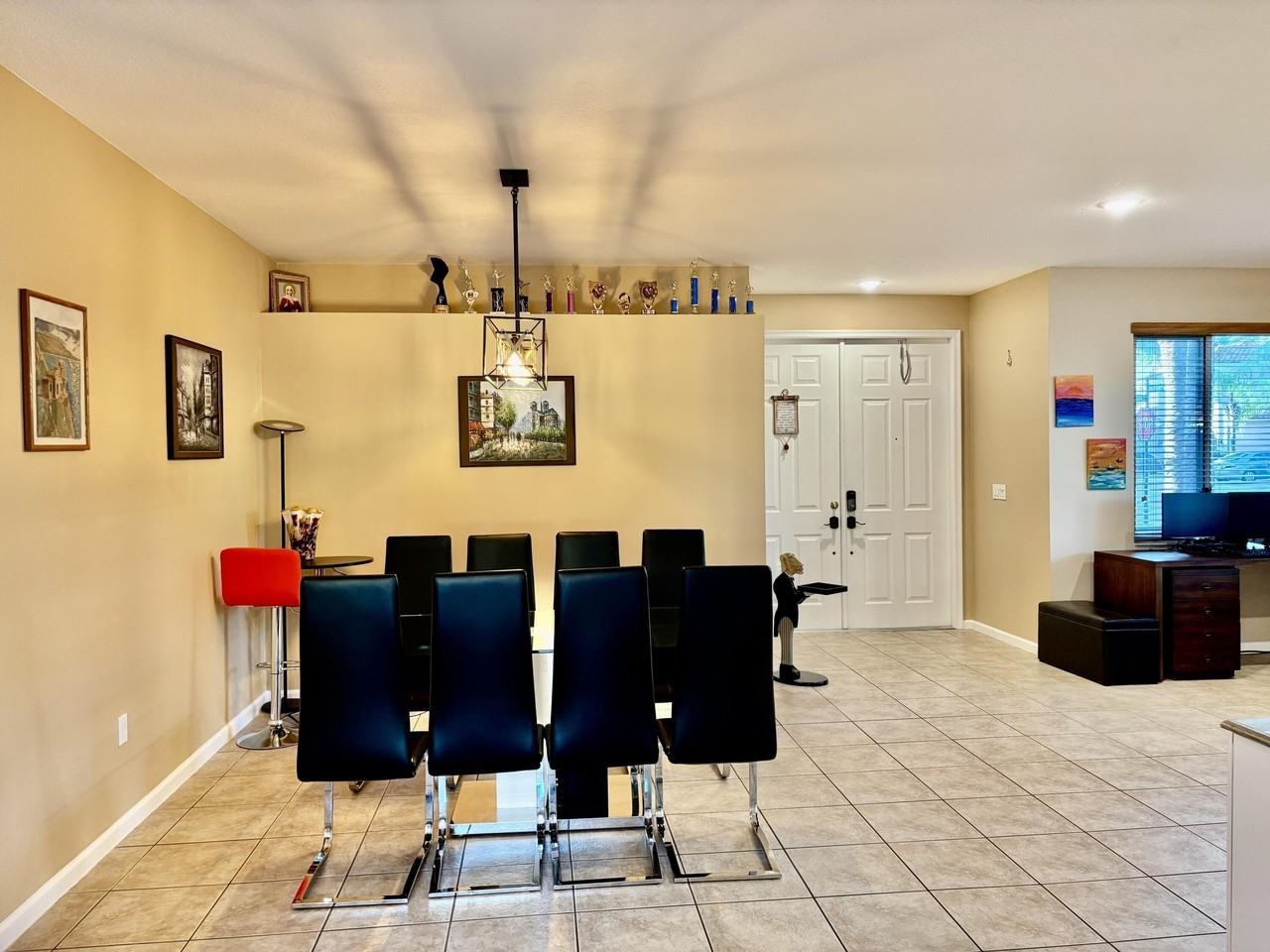 9022 Dupont Pl - Photo 5 of 39