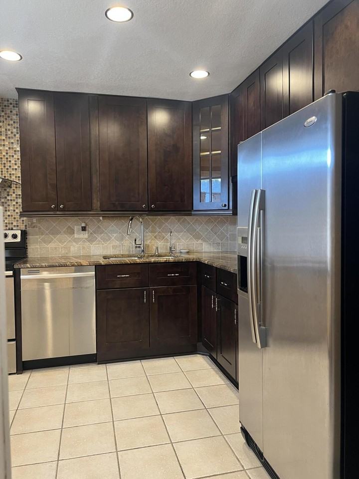 409 Golden River Dr - Photo 3 of 26