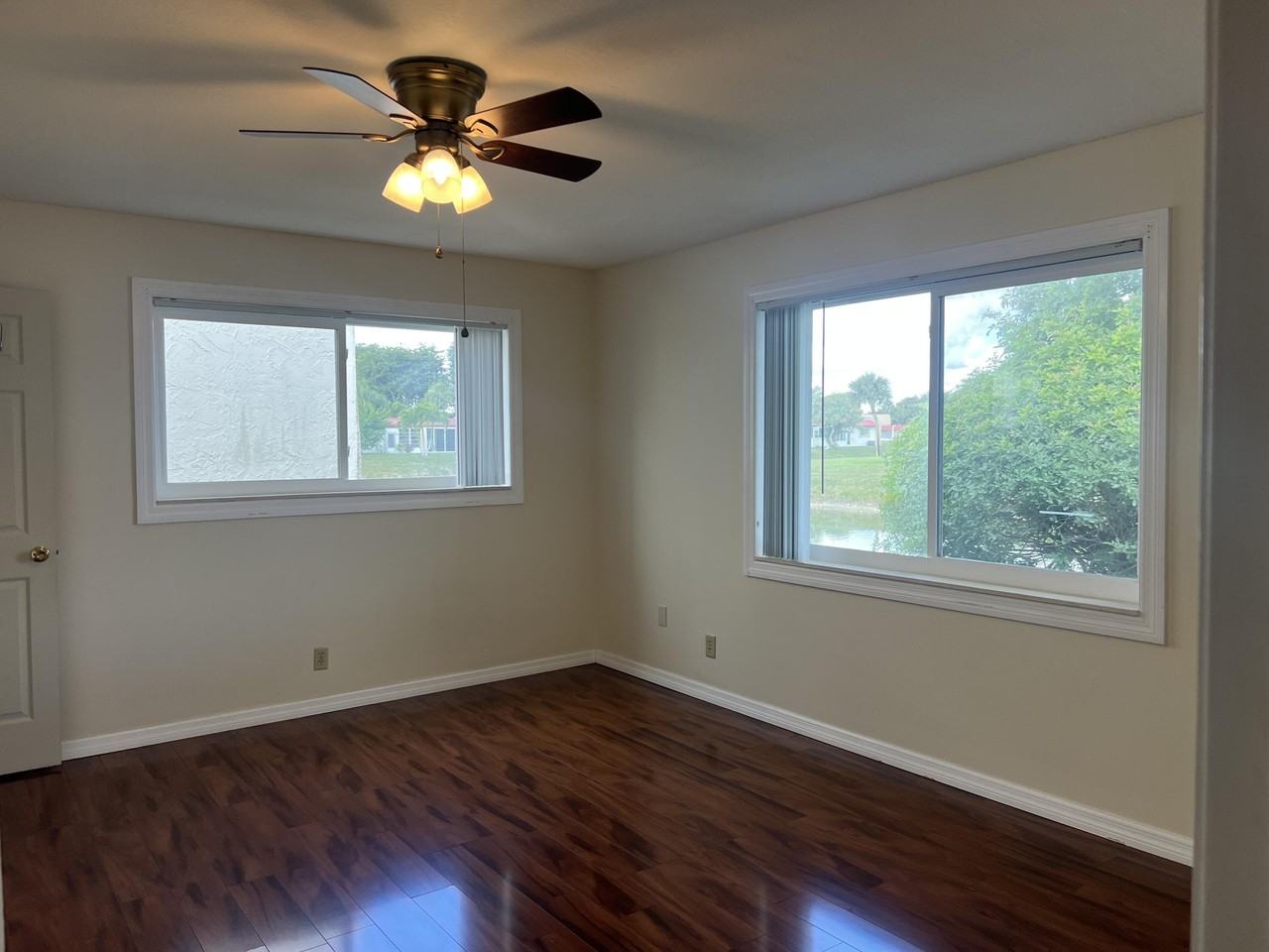 409 Golden River Dr - Photo 7 of 26