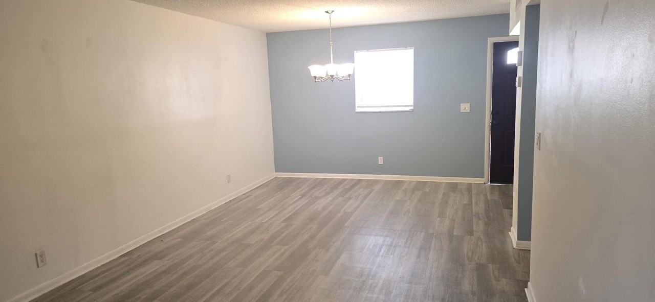 300 Bonnie Blvd #144 - Photo 4 of 13