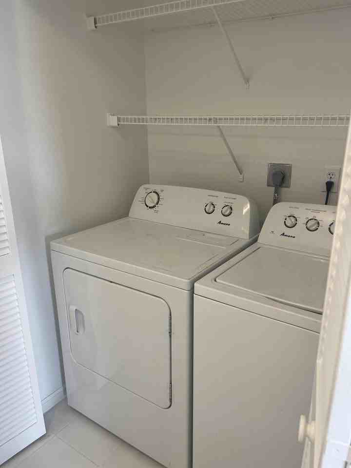 1450 Hawthorne Pl - Photo 7 of 20