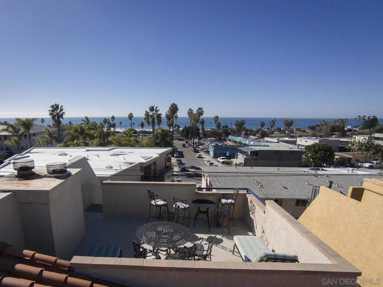 2154 Manchester Ave - Photo 2 of 22