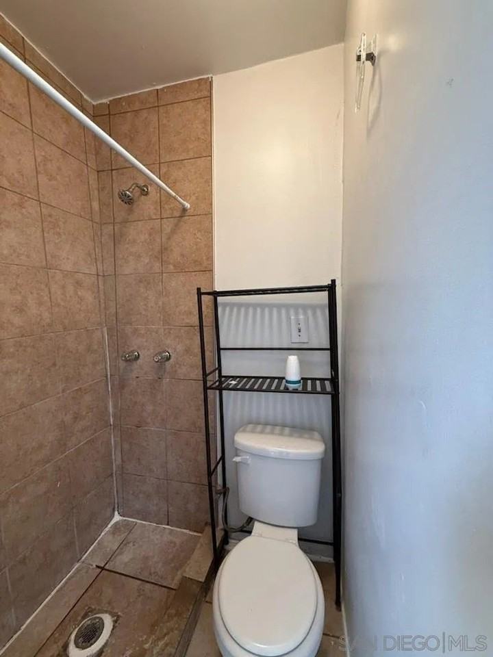 9115 Rosedale Dr Unit 3 - Photo 5 of 5