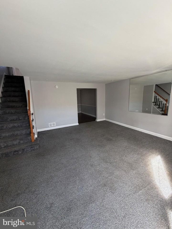 1922 Frames Rd - Photo 3 of 28