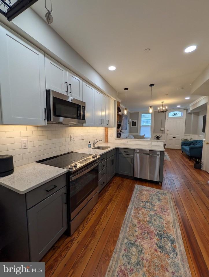 146 W Patrick St - Photo 4 of 21