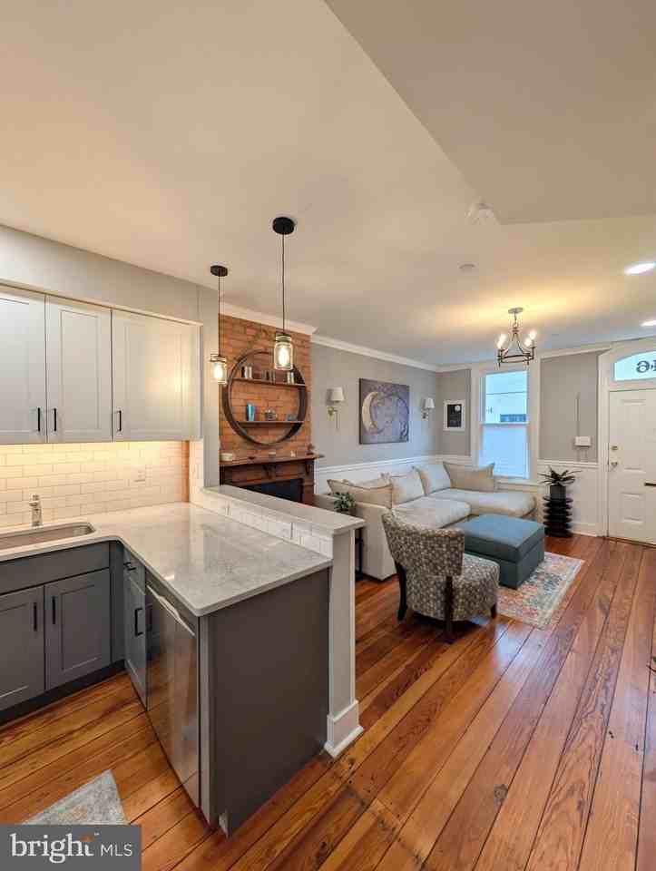 146 W Patrick St - Photo 5 of 21