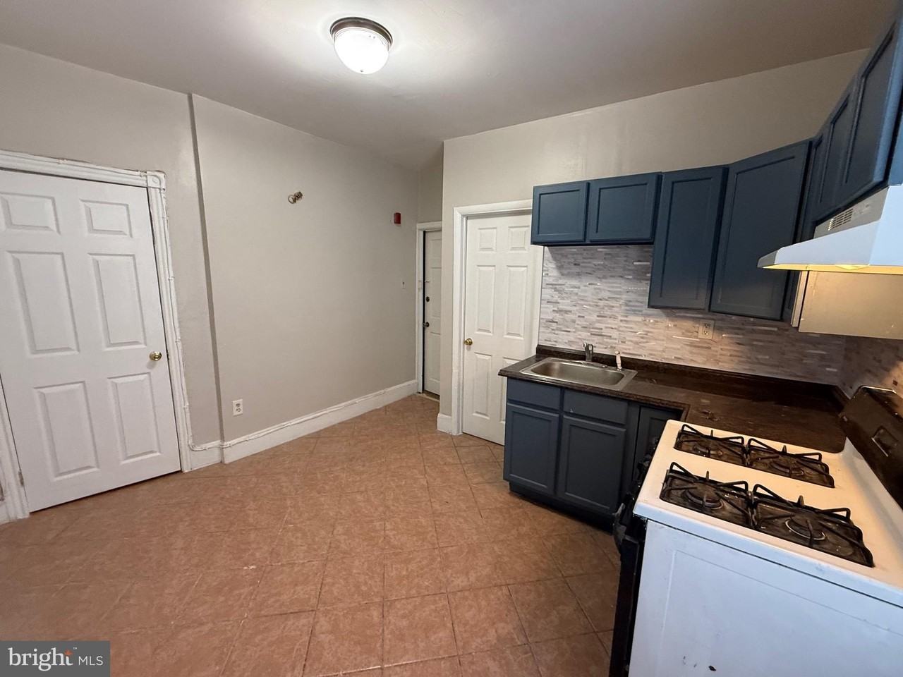 5748 Chestnut St Unit C #C - Photo 3 of 7