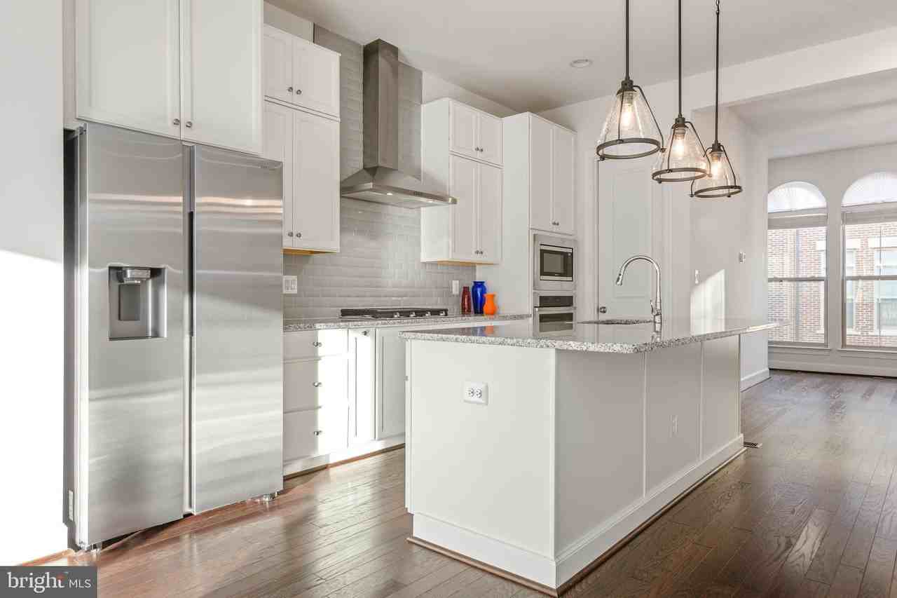 20692 Glenmont Ter - Photo 6 of 12