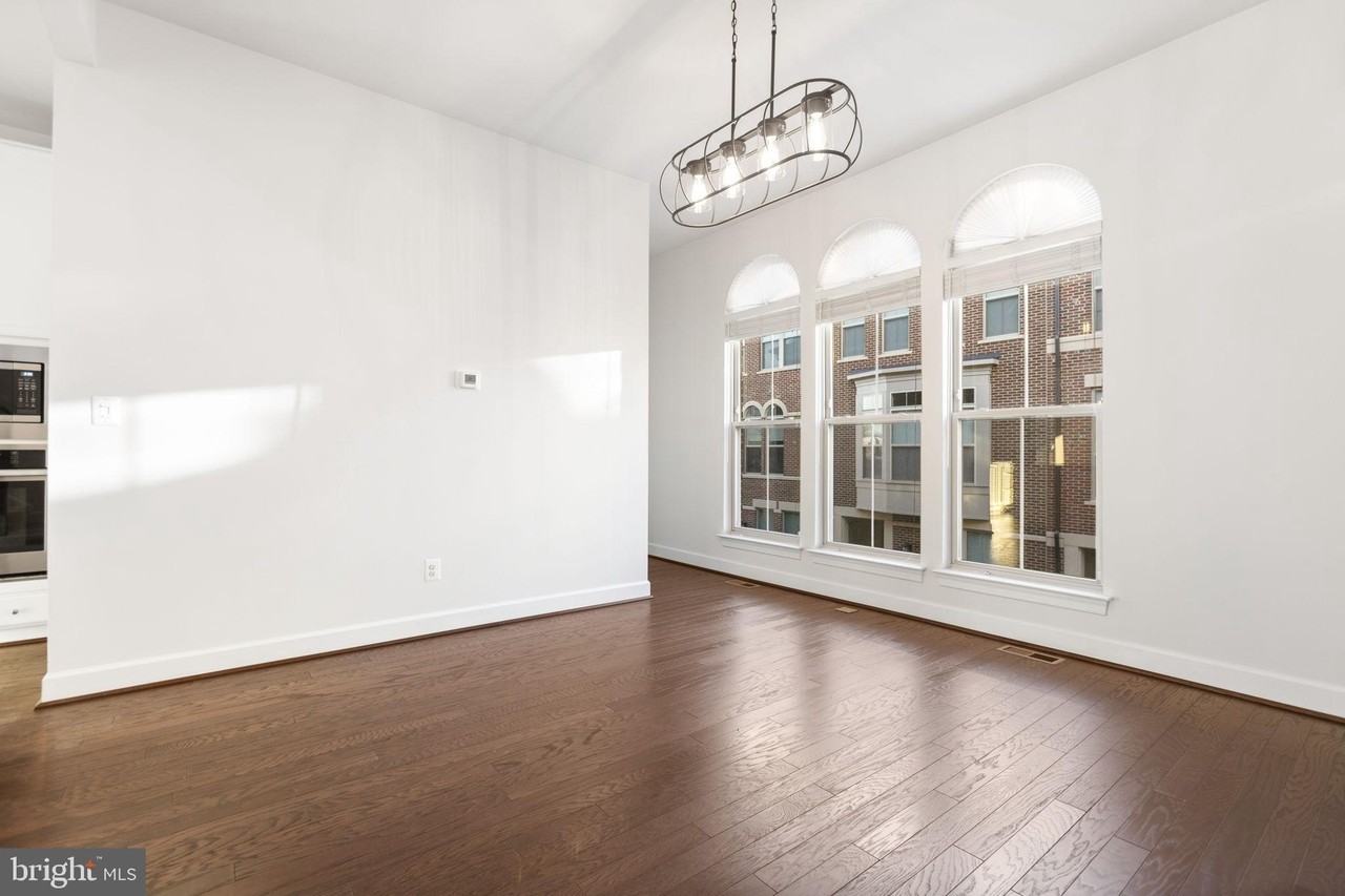 20692 Glenmont Ter - Photo 7 of 12