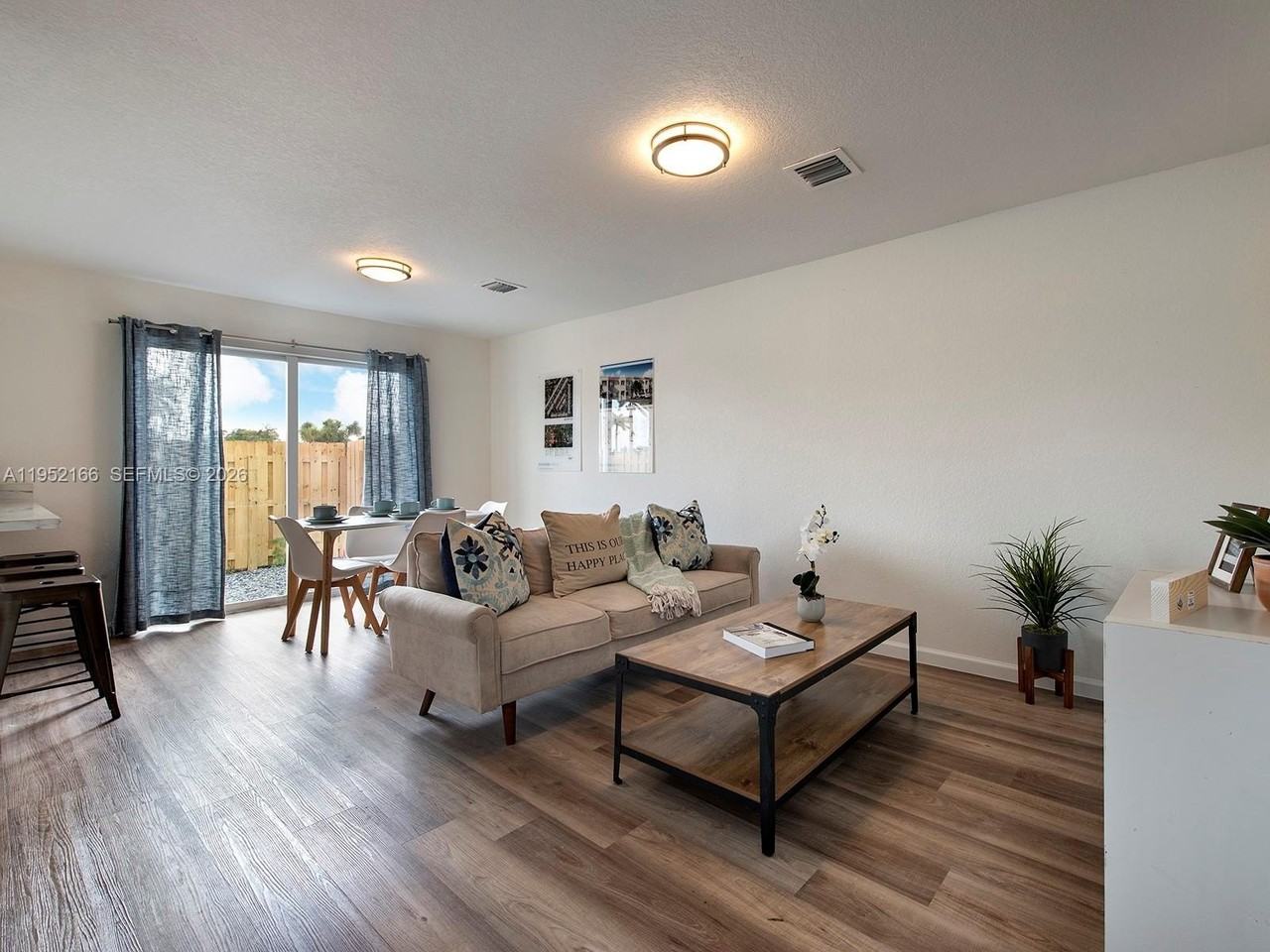 82 Sw 3rd Ct - Photo 2 of 24