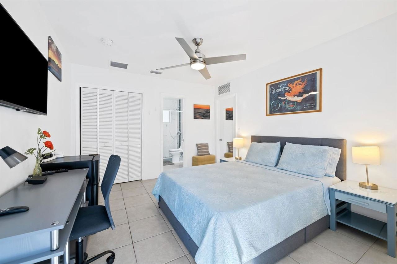 415 Sw 16th St - Photo 7 of 8