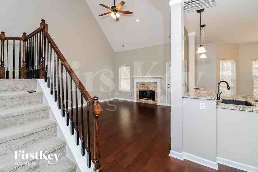 1805 Lightwood Ln Nw - Photo 2 of 15