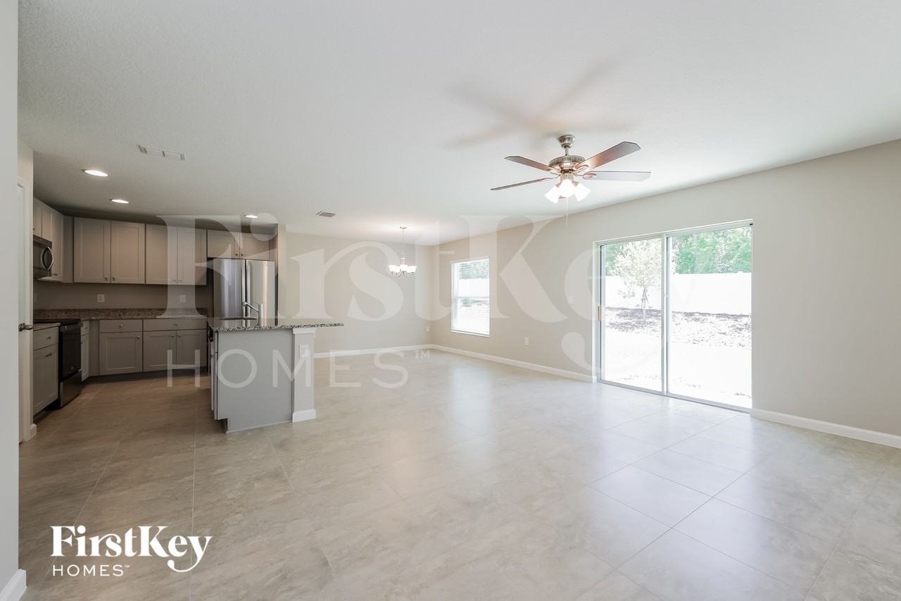 513 Earheart Dr - Photo 3 of 18