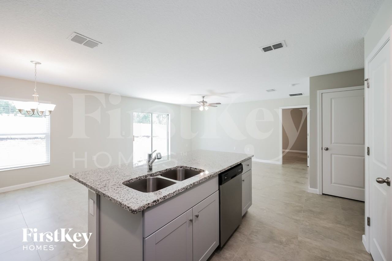 513 Earheart Dr - Photo 7 of 18