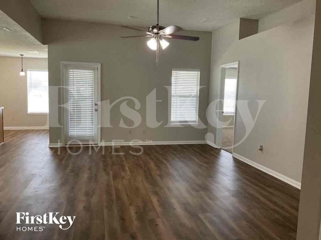 2225 Pierce Arrow Dr - Photo 4 of 18